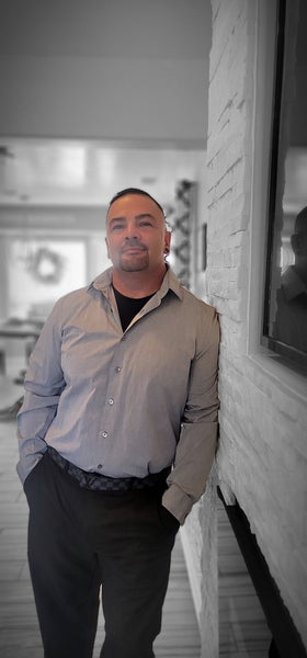 Alfonso "Fonz" Salazar, Owner / Qualifying Broker